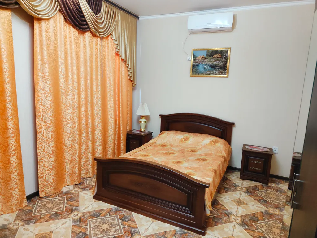 Коттедж 2-комнатный Дом — Кучугуры