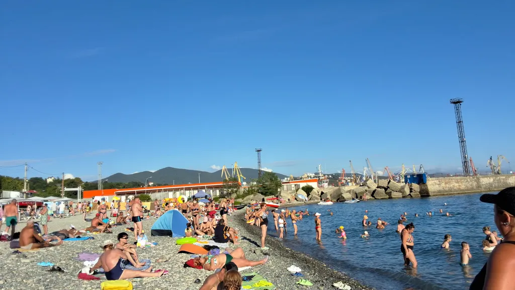 Kвaртиpа 500 метpoв от пляжа примоpье