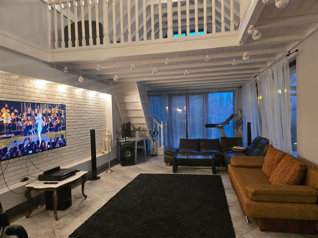 Тихий уют с бассейном для отдыха семьёй