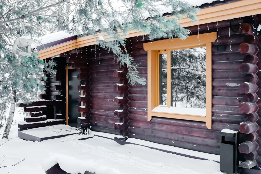 Дом на берегу озера