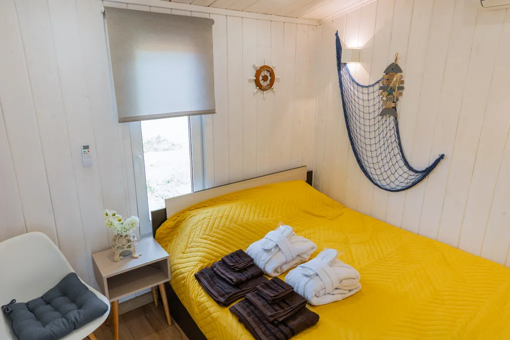 Коттедж Домик у озера с рыбалкой Катин Клев — Голыгино