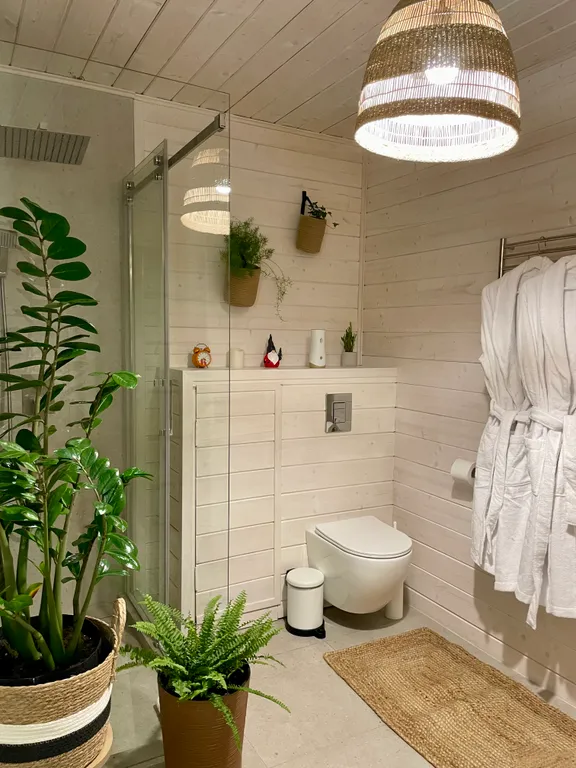 Cube House на берегу Волги