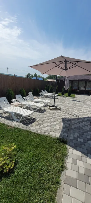 Гостевой домик с бассейном