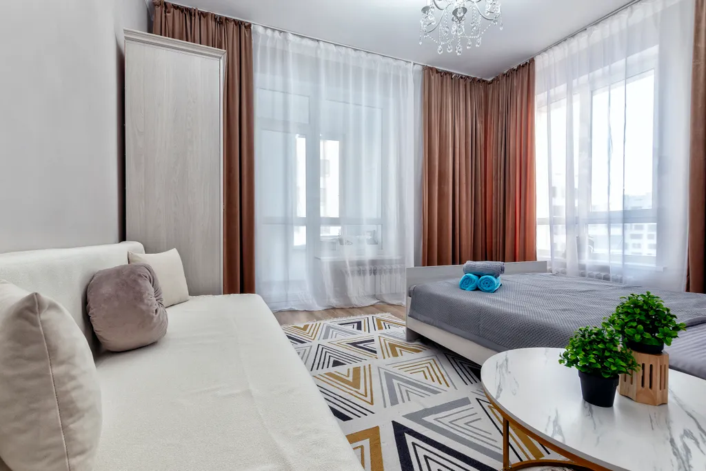 Шикарная просторная двухкомнатная квартира в сердце левого берега