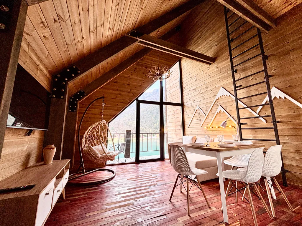 Family Suit, 2-х уровневая квартира вид на озеро