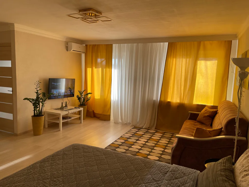 Солнечная квартира в центре города