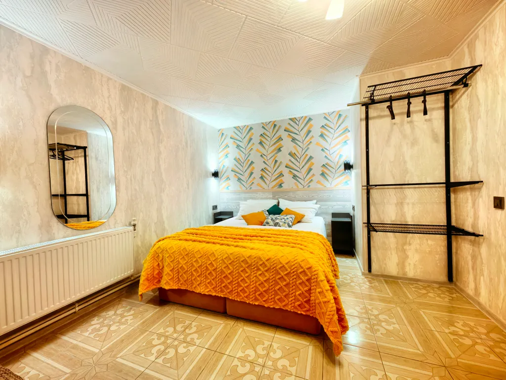 Уютная студия с индивидуальной терраской увитой виноградной беседочкой