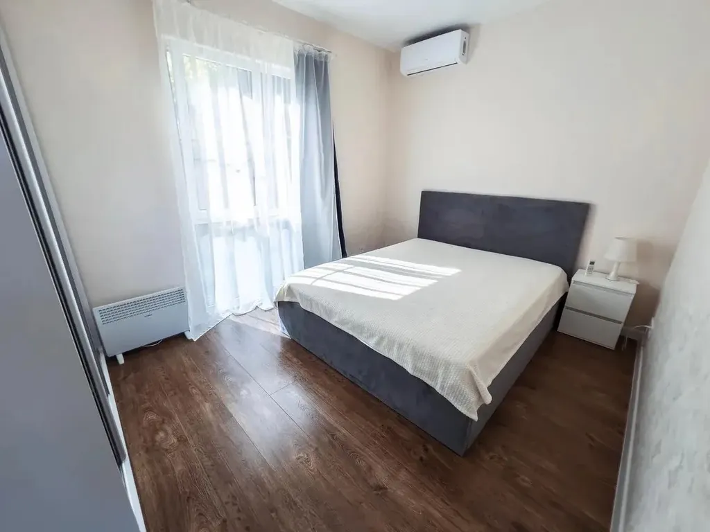 Дом с бассейном