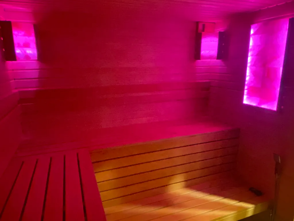 Современная Вилла Лотос возле аэропорта