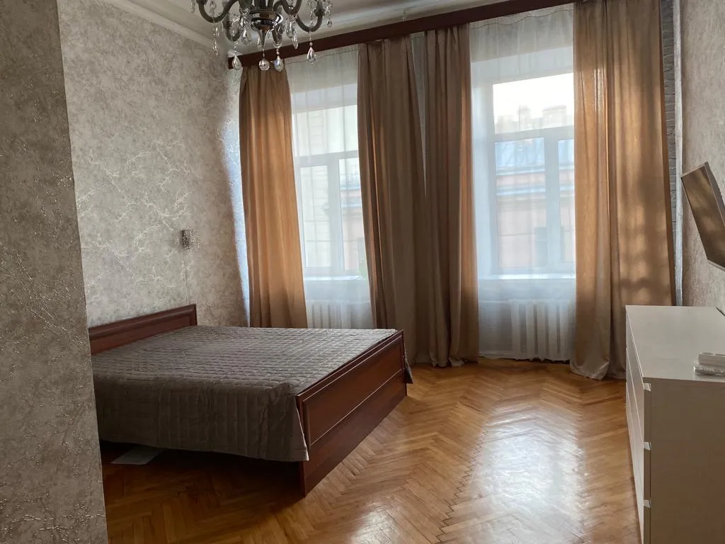 Квартира Большая 3-комнатная квартира в самом центре — Санкт-Петербург