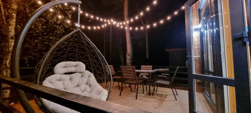 Коттедж Дом с террасой в лесу рядом с речкой — Архыз