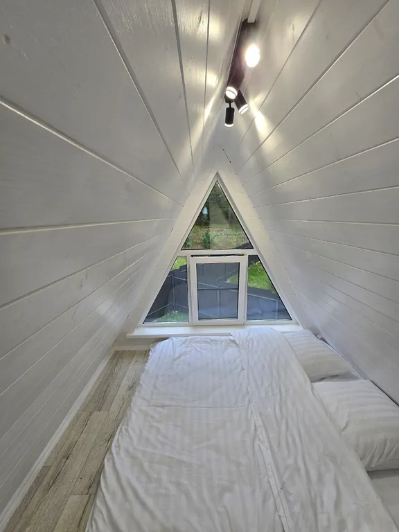 Коттедж Коттедж Двухуровневый семейный номер с 2 спальными комнатами и верандой — Озёры