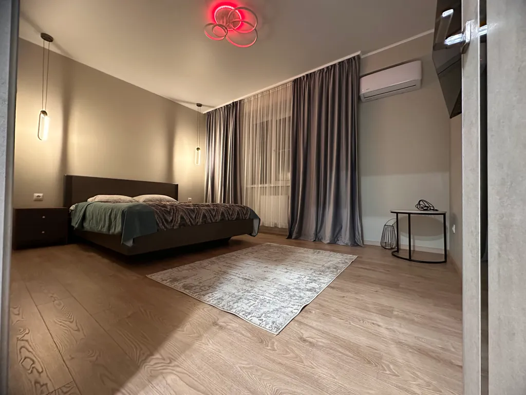 Уютная квартира в центре города с дизайнерским интерьером