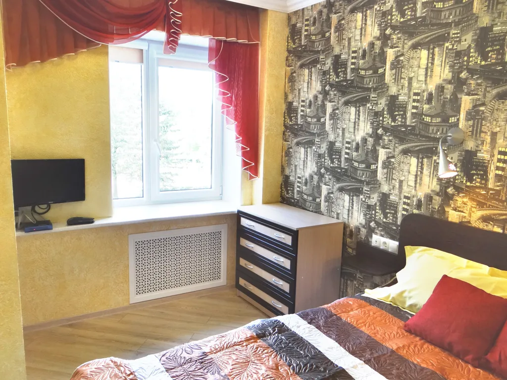 Квартира с видом на зеленый сквер