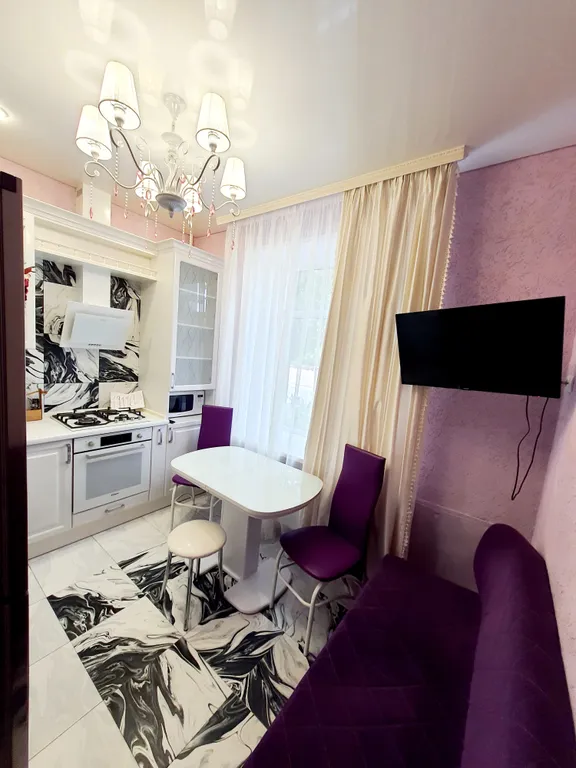 Великолепная трешка рядом с парком