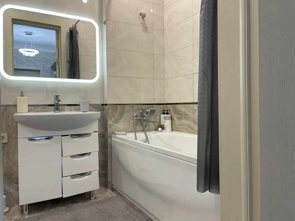 Уютная квартира в центре городе с видом на море