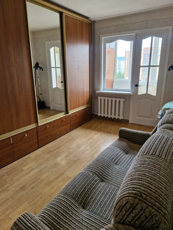 Квартира Трёхкомнатная квартира, удобное расположение! 3 отдельные комнаты. — Владикавказ