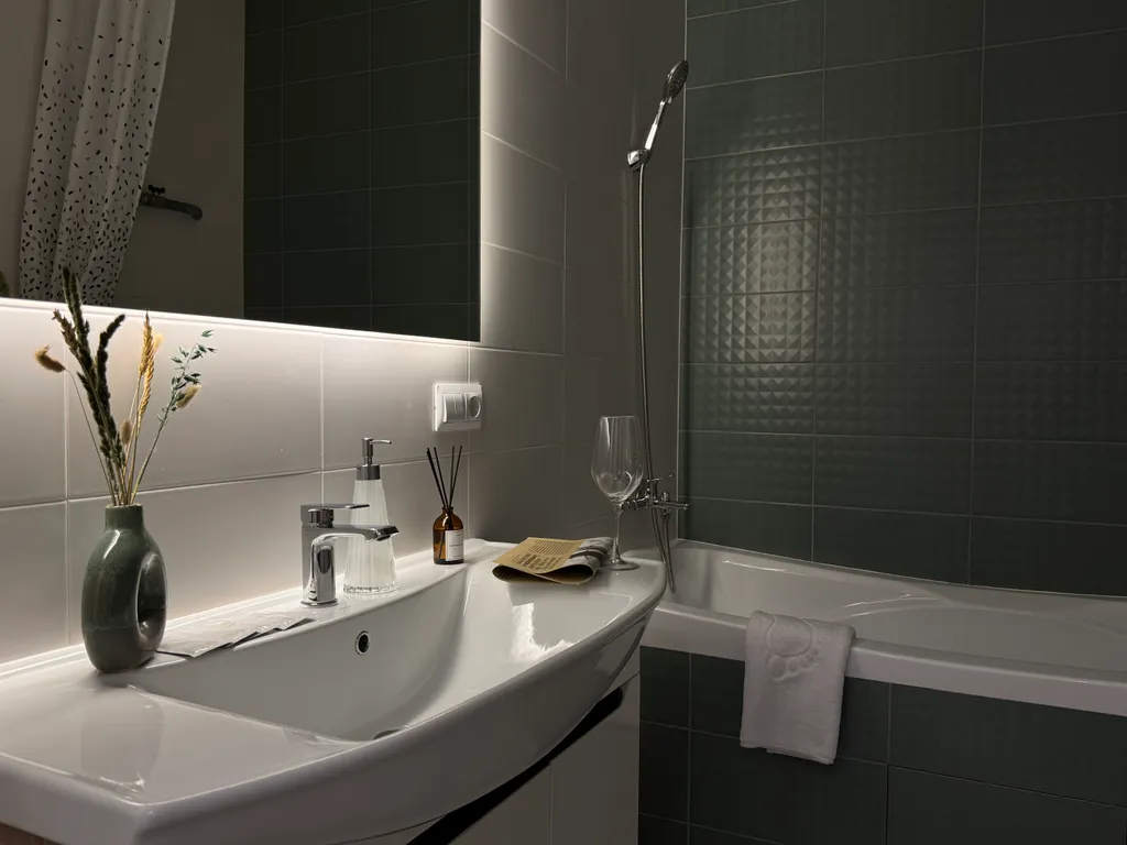 Роскошная квартира у ТРЦ Аура в новом доме