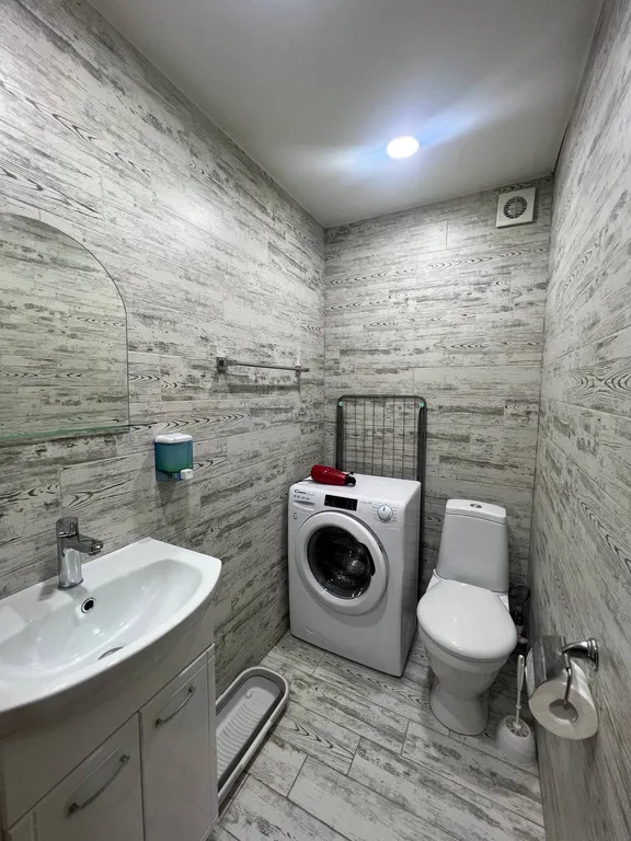 Коттедж с баней и сушилкой на территории