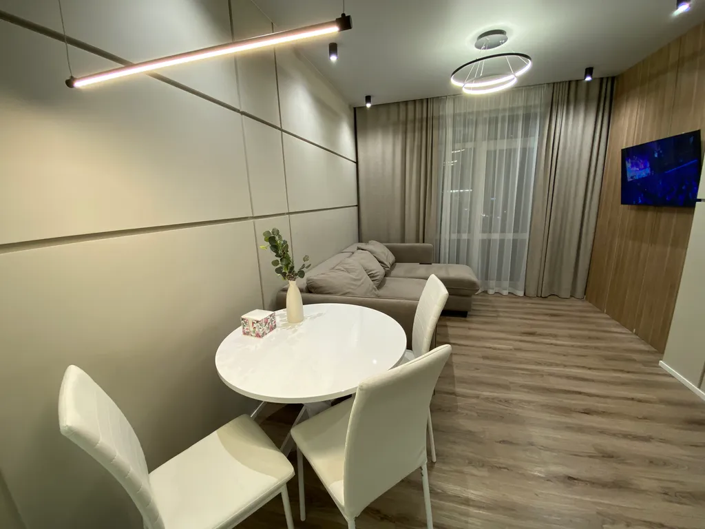 Современная 2-х комнатная квартира возле Планеты