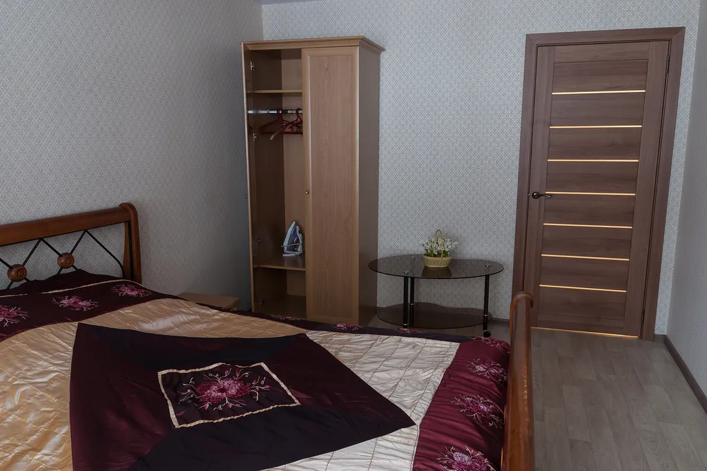 Квартира 2-комнатная Квартира — Кировск