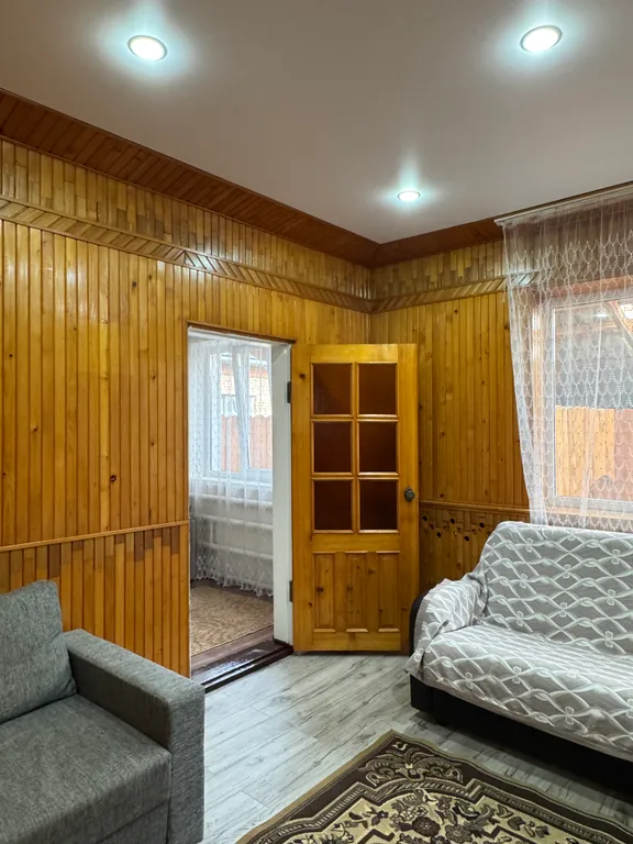 Большой дом с видом на горы