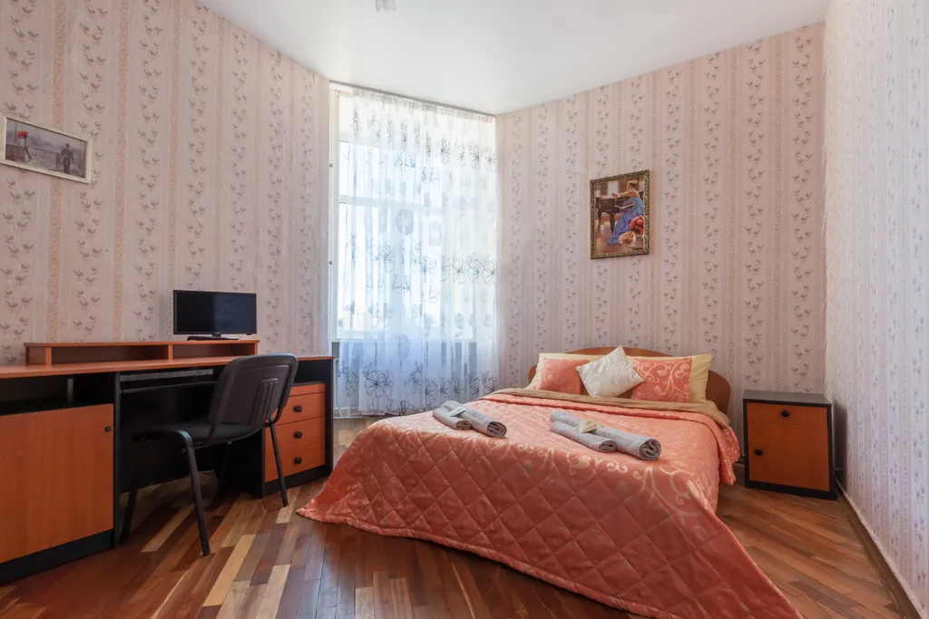 Квартира Большая комната на троих человек в центре — аренда посуточно в Санкт-Петербург