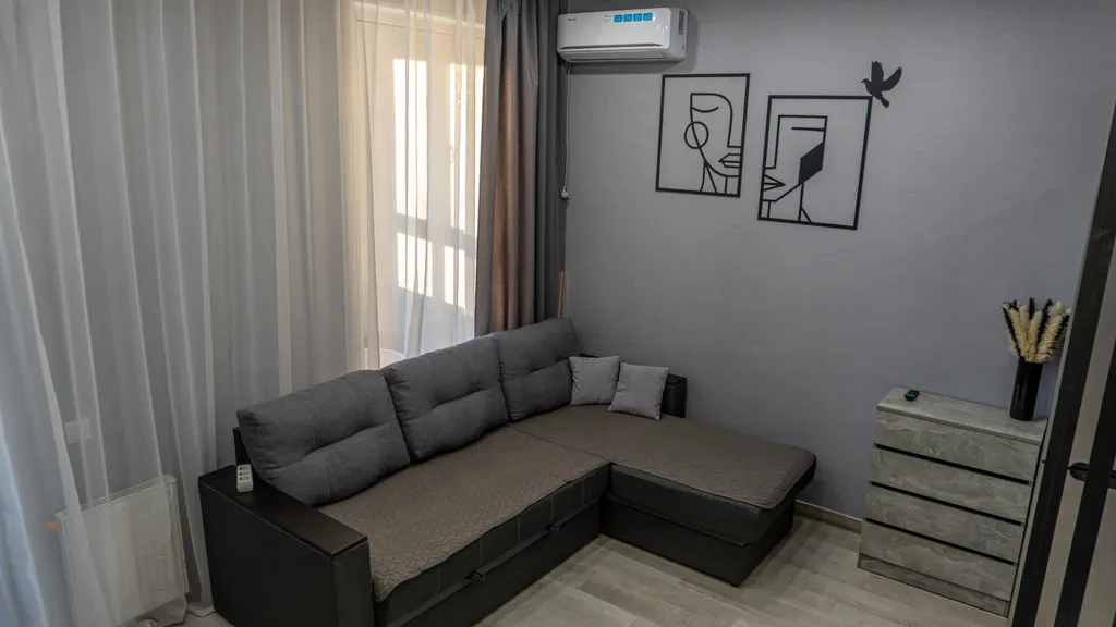 Квартира Уютная студия с прекрасным видом — аренда посуточно в Тобольск