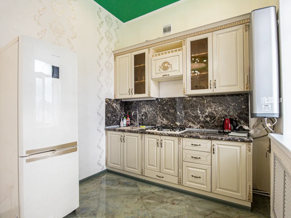 Большая квартира с видом на Крепостную стену и Успенский собор