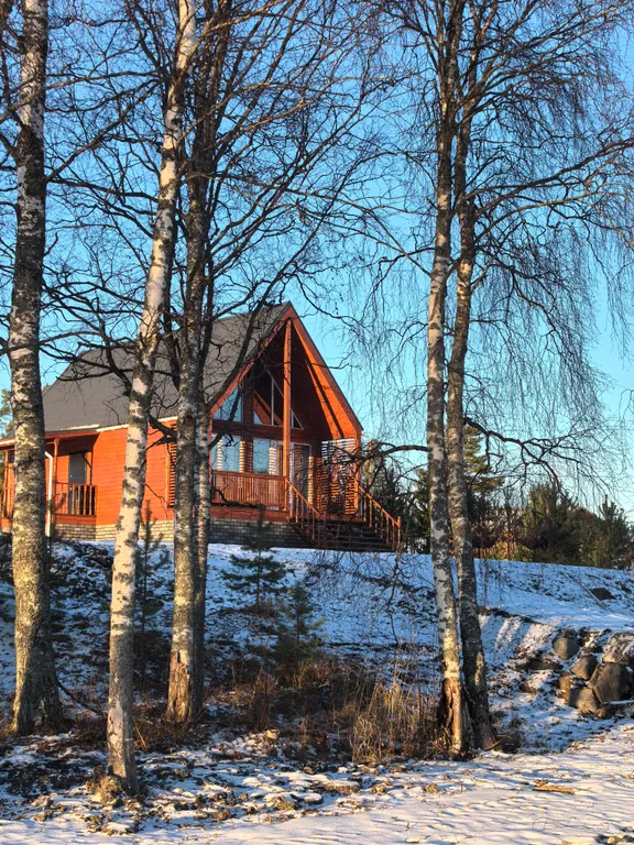 Дом на берегу Ладоги с песчаным пляжем, баня с купелью