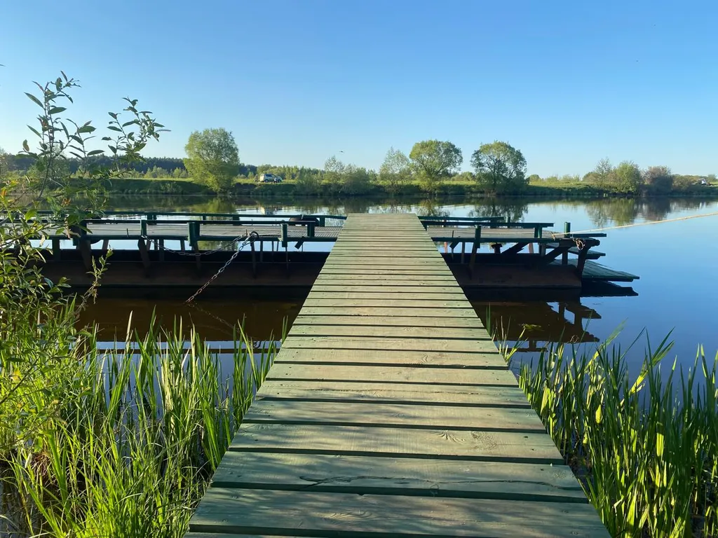 Домик у реки на первой линии