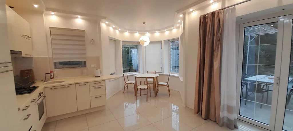 Коттедж White house