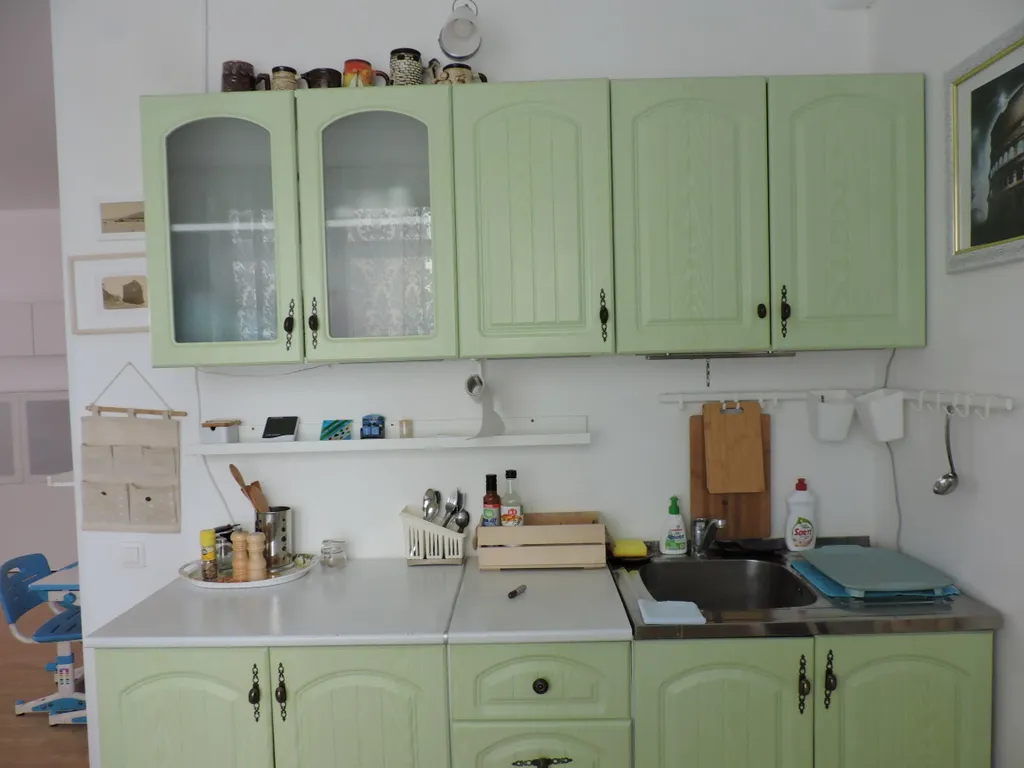 Просторная студия с панорамным видом на море