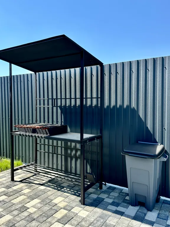 Дом с бассейном