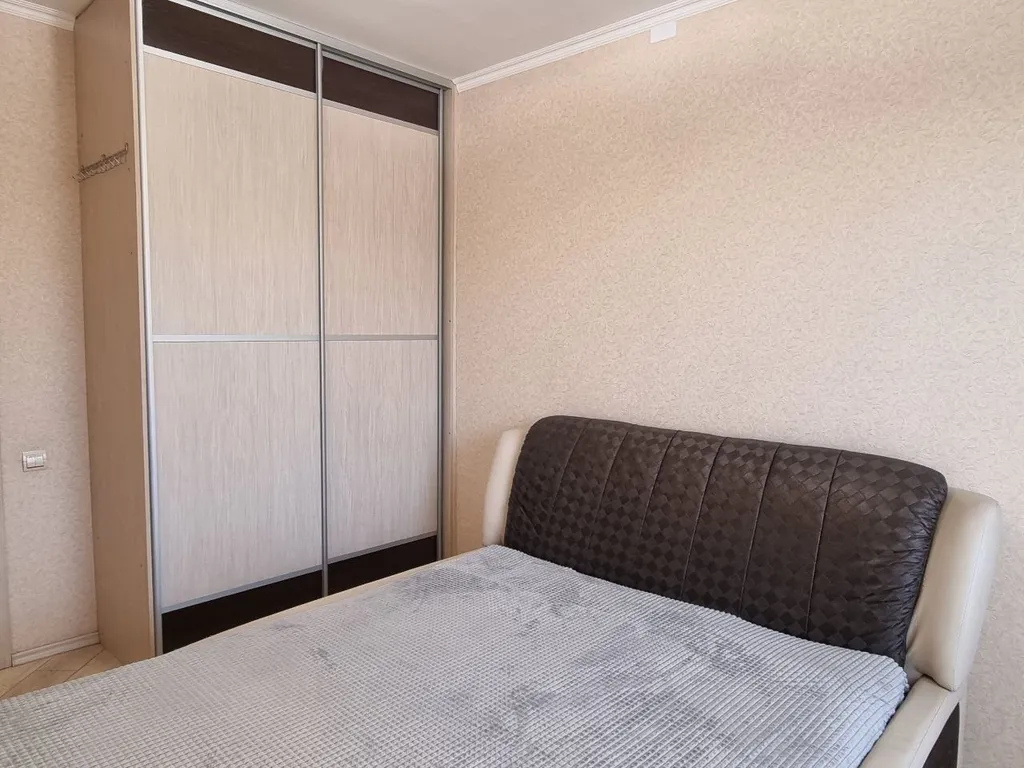 Евро трехкомнатная квартира возле Онкологического диспансера