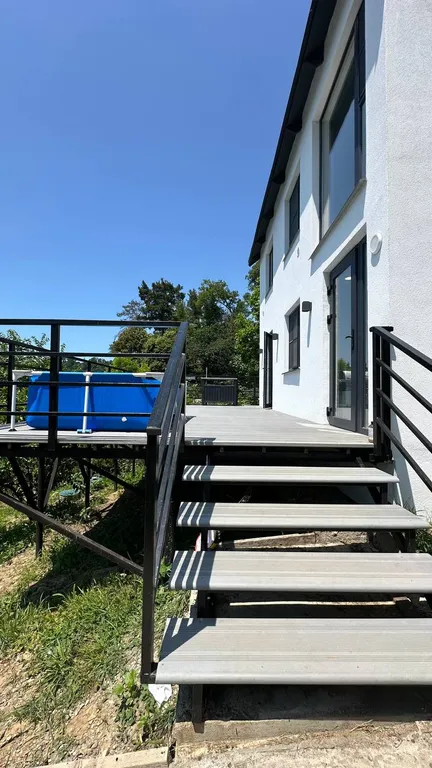 Дом с видом на море