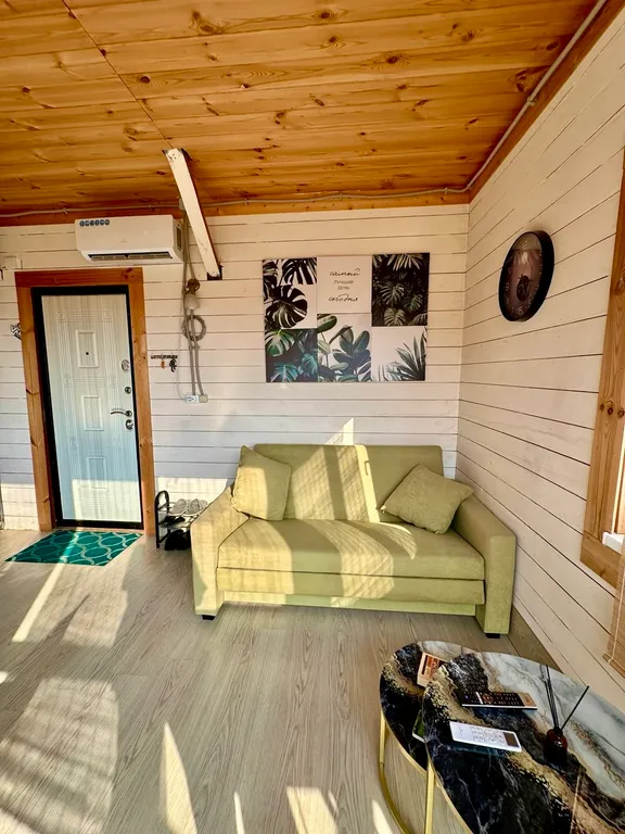 Уютный домик с видом на море