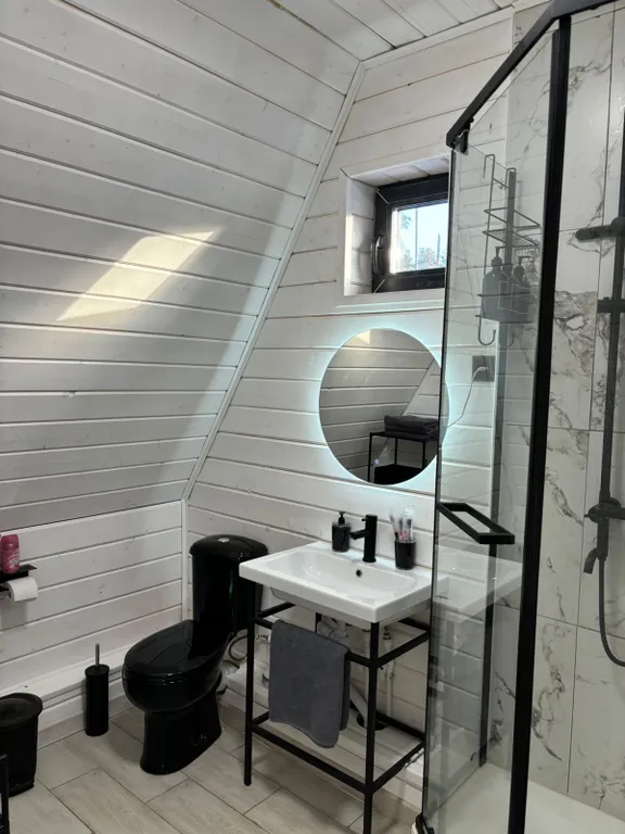 Домик в лесу с банным чаном