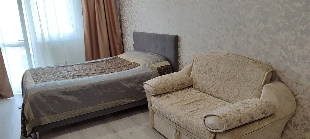 Современная студия в центре возле ЖД вокзала