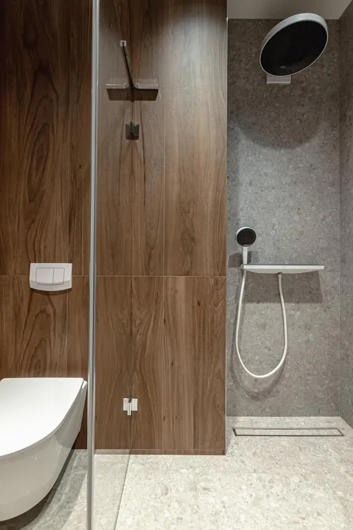 Апартамент с панорамой на море и двумя санузлами в Приморском парке