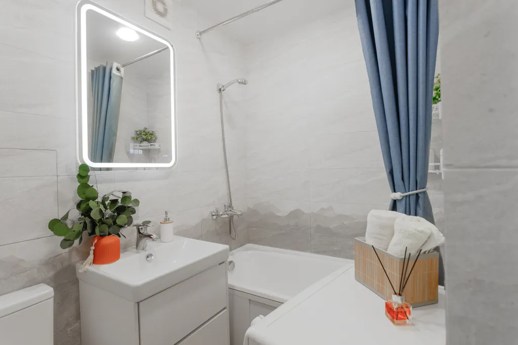 Просторная 2-комнатная квартира с дизайнерским ремонтом