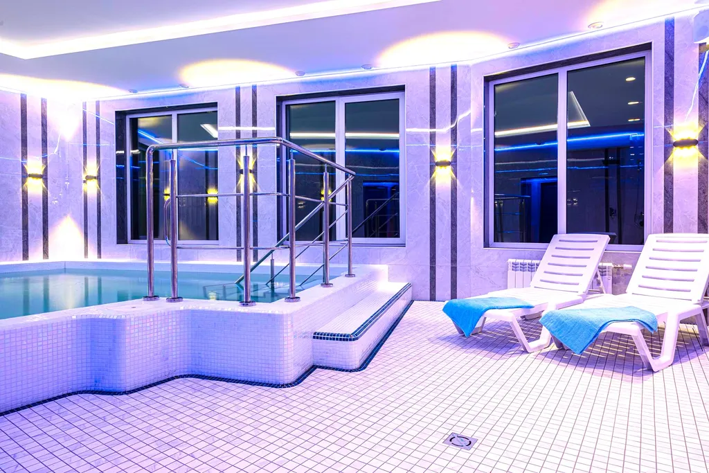 Частный дом с Бассейном