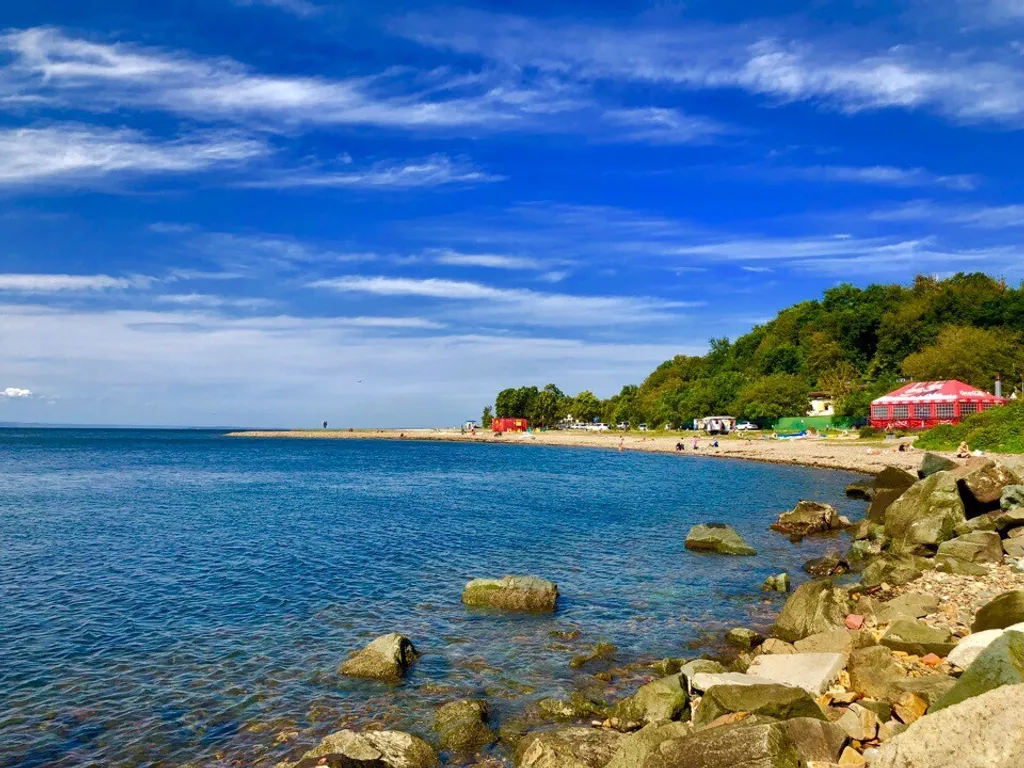 Отличная студия с видом на море, в центре