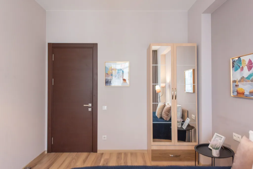 Квартира для семьи в комплексе с детскими площадками