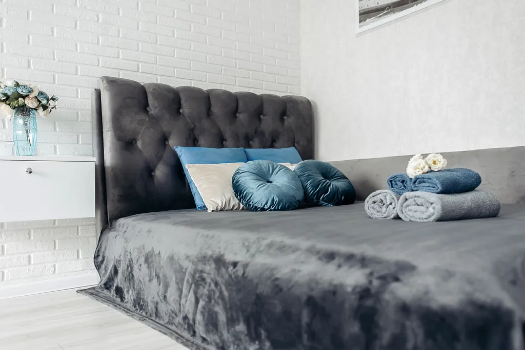 Студия на пешеходной улице в самом центре города