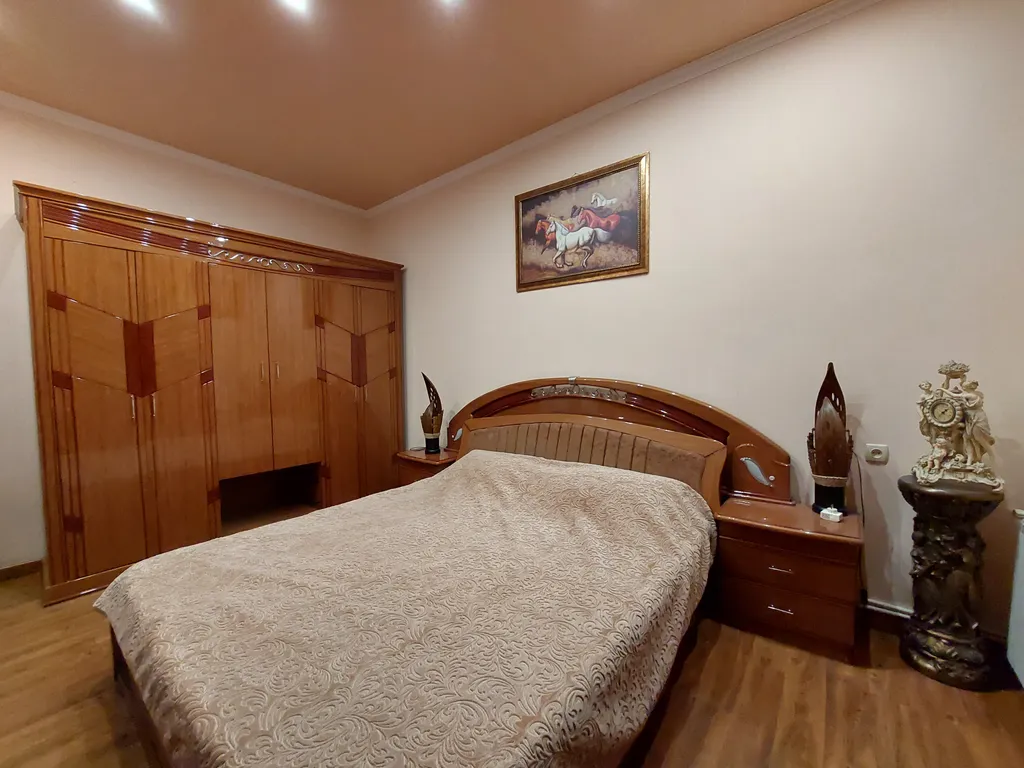 2-х комнатная квартира в центре