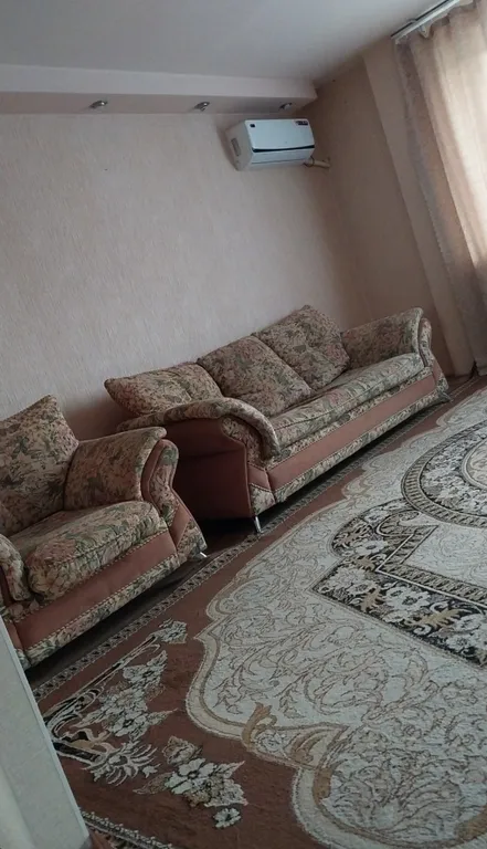 Евротрёшка в районе лётного училища