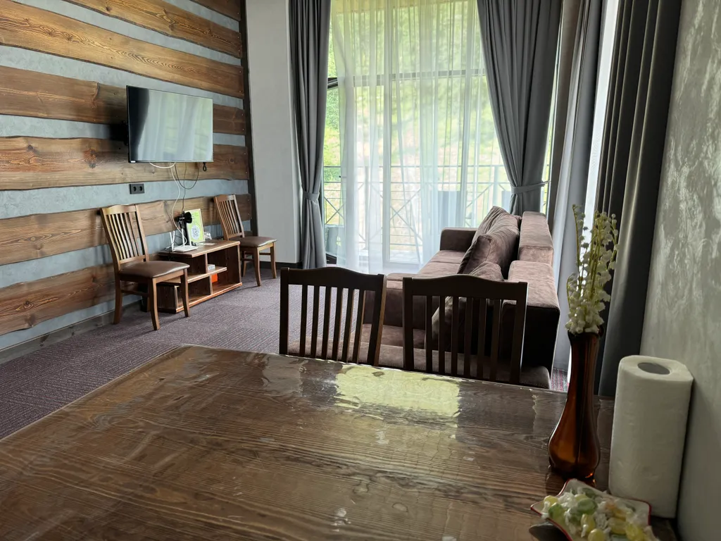 Студия и спальня с панорамными окнами