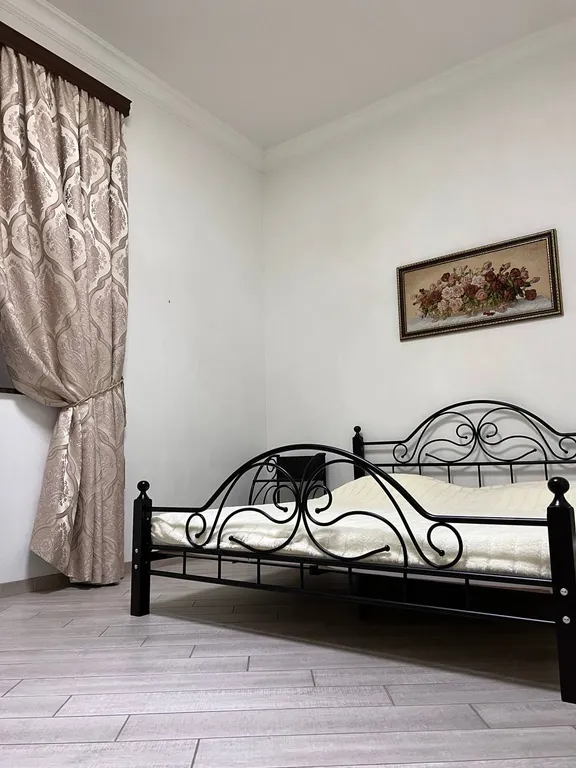 Дом "Вромса" на Хлебной - новый, брутальный, спокойный, комфортный.