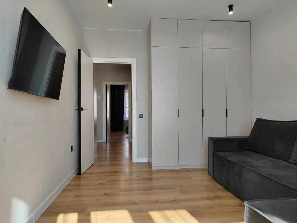 Стильная двухкомнатная квартира рядом с Экспоград-Юг